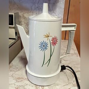 Vintage Regal Poly Perk percolator coffee pot